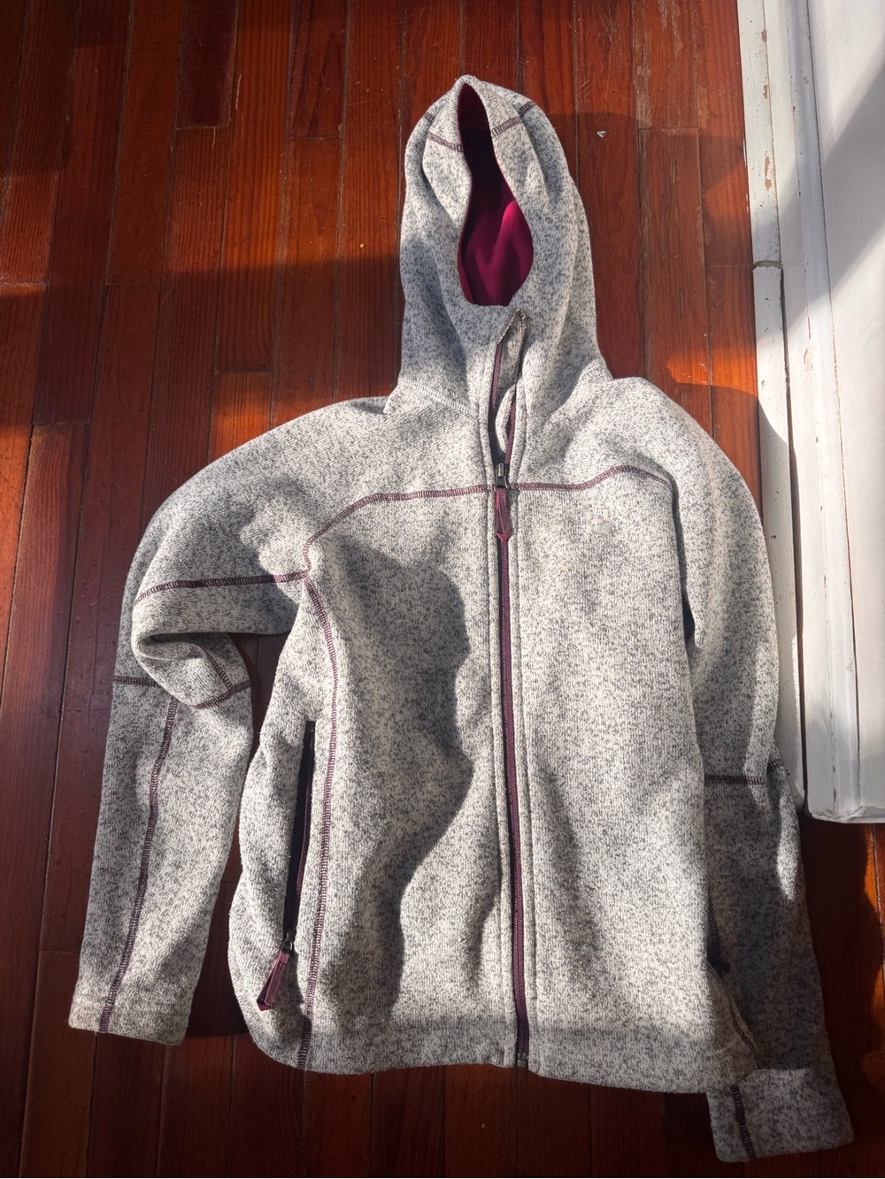 Haglöfs Swook Hood women's full-zip fleece jacket in a light gray melange knit